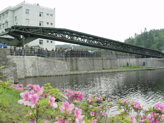 Aisi Mechanized Bridge Fast Curb Weight Of Erection Vehicle 33t