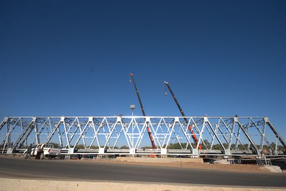 Galvanized Prefabricated Steel Harzone Truss Girder Bridge