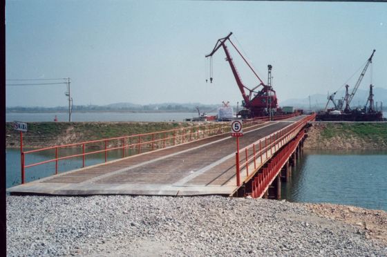 Tek ve Çift Şeritli Taşınabilir Çelik Bailey Köprüsü 3 ila 7 metre yol genişliğine uygundur